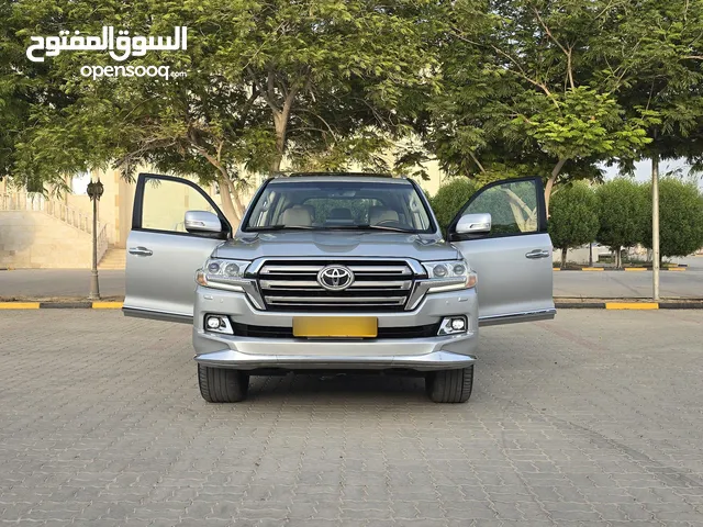 Used Toyota Land Cruiser in Al Batinah