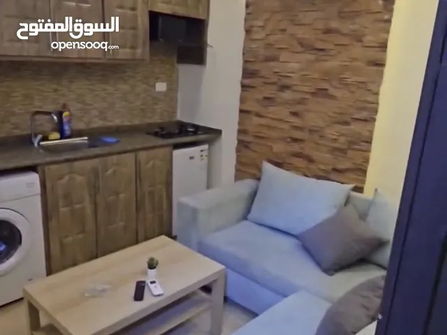 ستوديوهات فاخرة للأجار ملاحظة الكبلز ممنوع