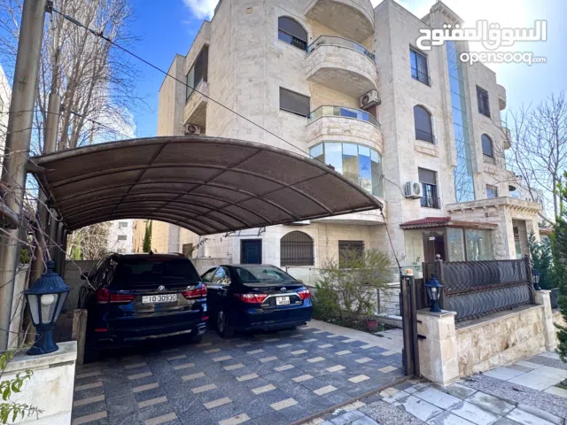 شقة راقيه بمدخل مستقل وحديقه في خلدا للإيجار