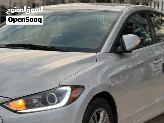 Hyundai Elantra 2018