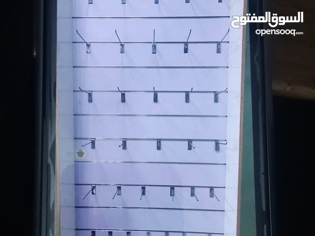 بيع باترينه لعرض الموبايلات والشاحنات تفيد في محلات الموبايل وفي الصيدليات