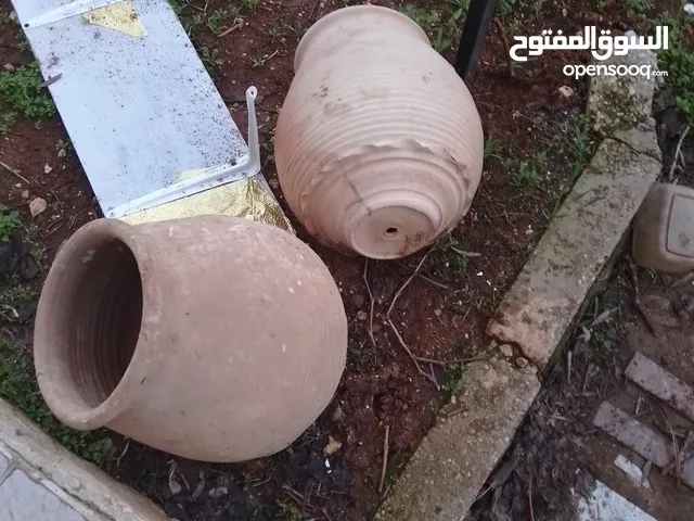 جره عدد2 للبيع يصلحن لتربية الأرانب.. الحمام..الحجل. الزراعة. الزينه البيع بسعر حرق