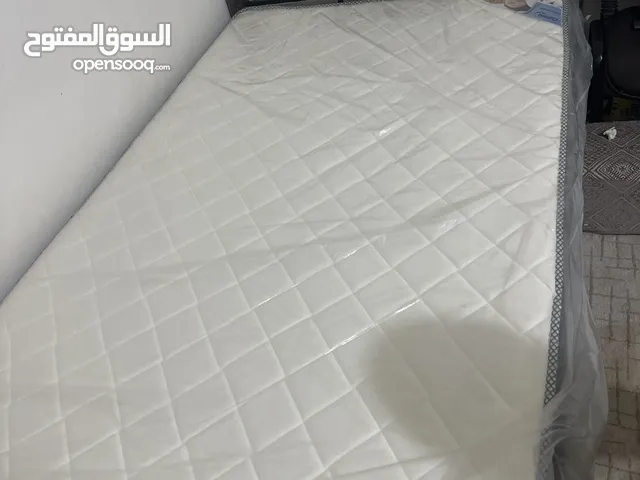 سرير مقاس 120في 190 حديد جديد مع المرتبه جديد