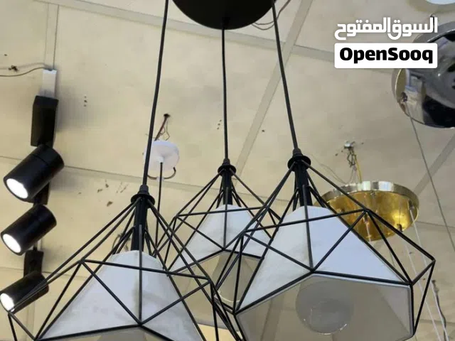 ثريات للبيع