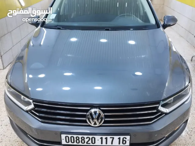 Used Volkswagen Passat in Algeria