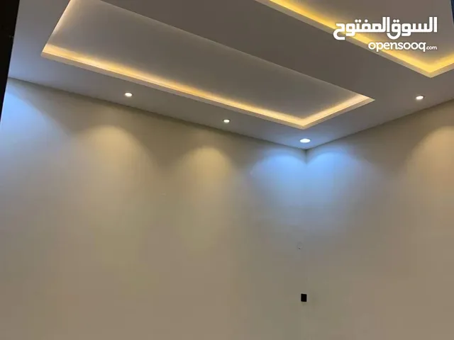 شقق للايجار الرياض حي الصحافه نظام غرفه نوم وصاله ومطبخ ودوره مياه