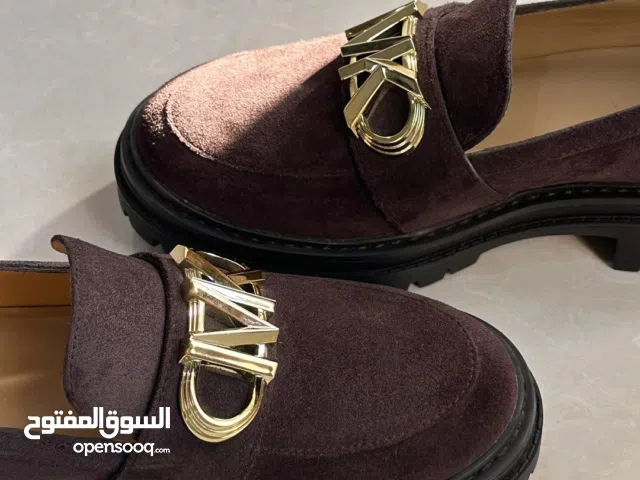 حذاء نسائي رسمي