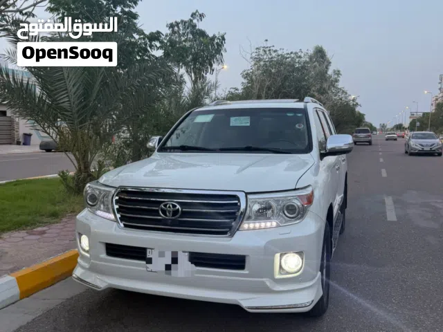 2013 Toyota Land Cruiser GXR