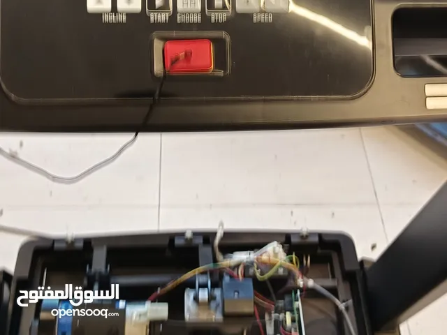 تصليح جهاز السير. صيانة وإصلاح أجهزة الصالات الرياضية اجهزة الجيم