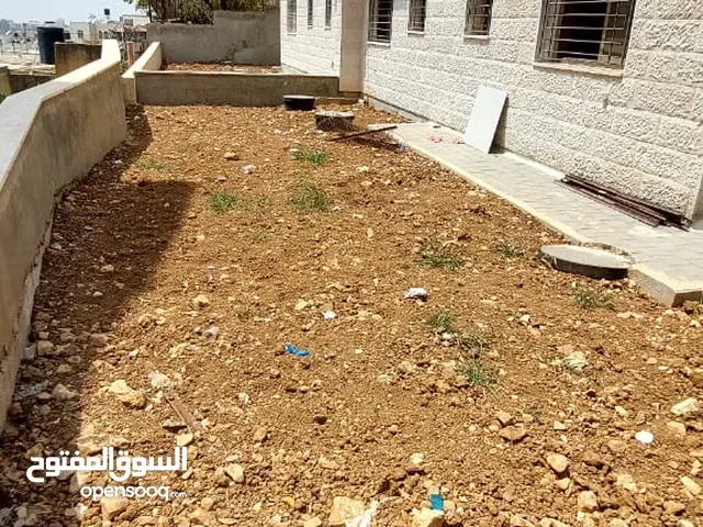 شقة مميزة 170 متر وحديقة 140 متر للبيع بالقرب من وسط رام الله