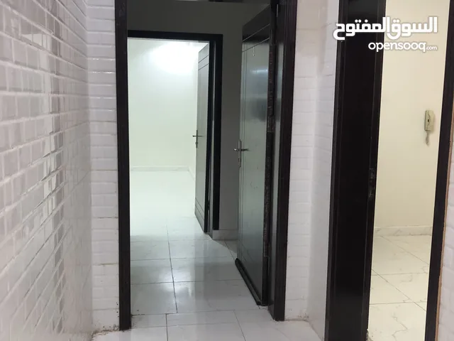 200 m2 4 Bedrooms Apartments for Rent in Jeddah Other