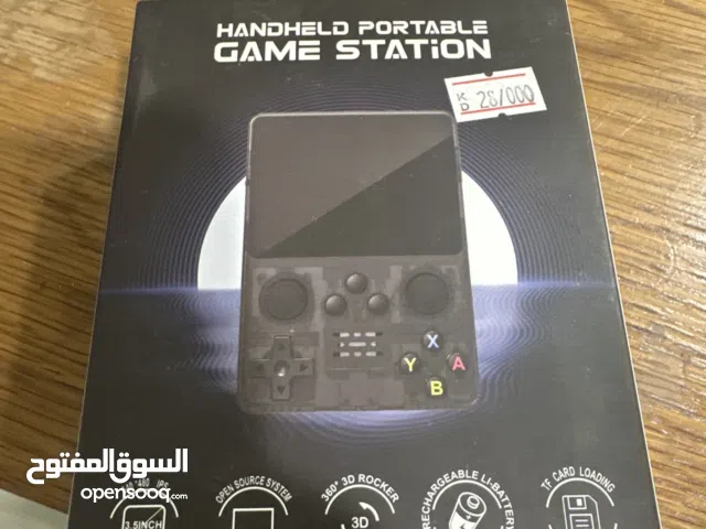 نيتيندو سويتش فيها كل الالعاب الي يعرف لها عنده خبره يشغل العاب سوني فيها كراش موجود والعاب قديمه