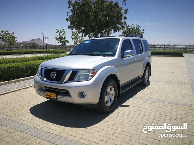 Nissan Pathfinder 2011 in Al Dakhiliya