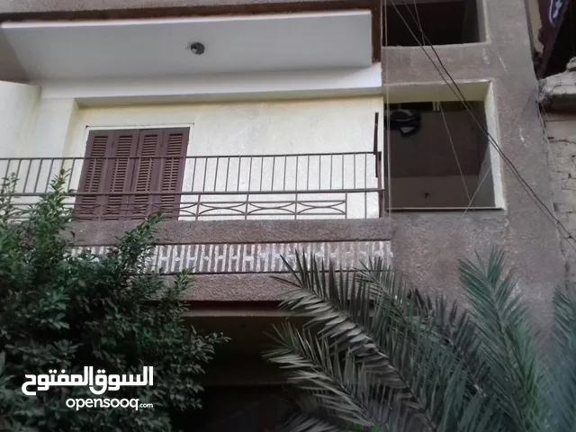 شقة للايجار أمام مديرية الأمن بجوار بنك مصر وسط جميع المصالح والمدارس