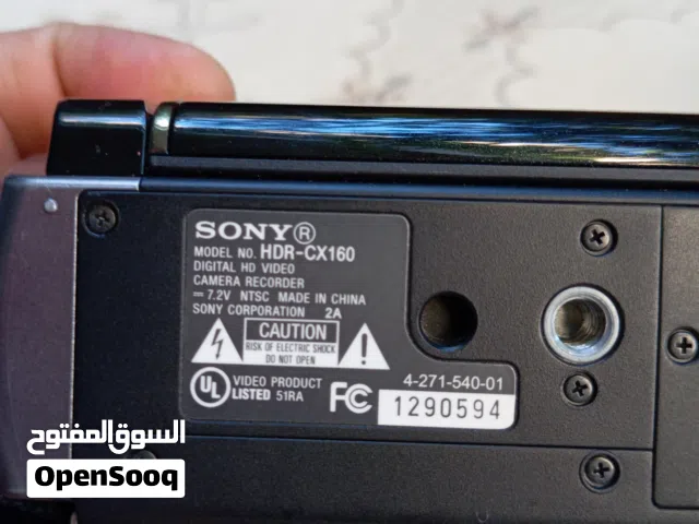 مجموعه من الكاميرات سوني و بناسونك من احدث الموديلات مع جميع الملحقات شنطه وشاحن واسلاك