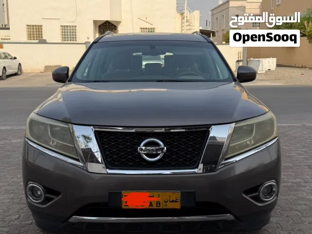 Nissan pathfinder for sale  نيسان باثفندر للبيع موديل 2014