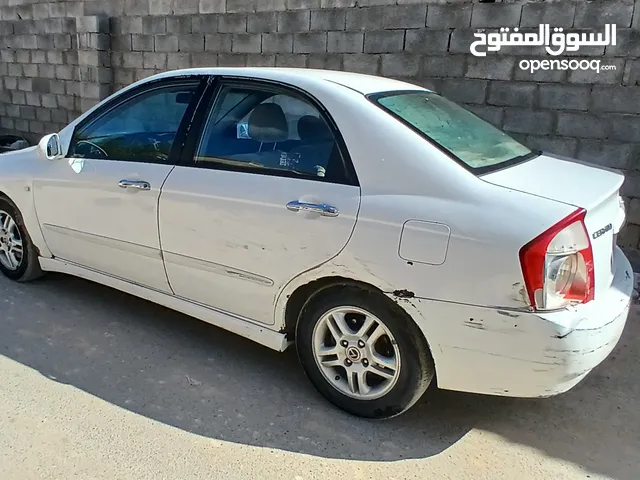 Used Kia Spectra in Tripoli