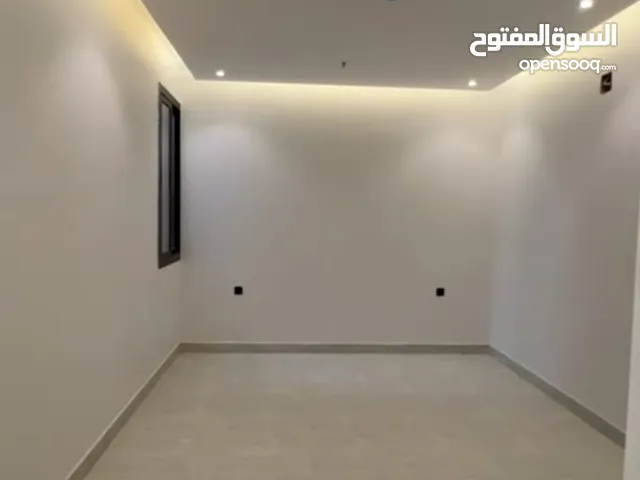 135 m2 3 Bedrooms Apartments for Rent in Al Riyadh Irqah