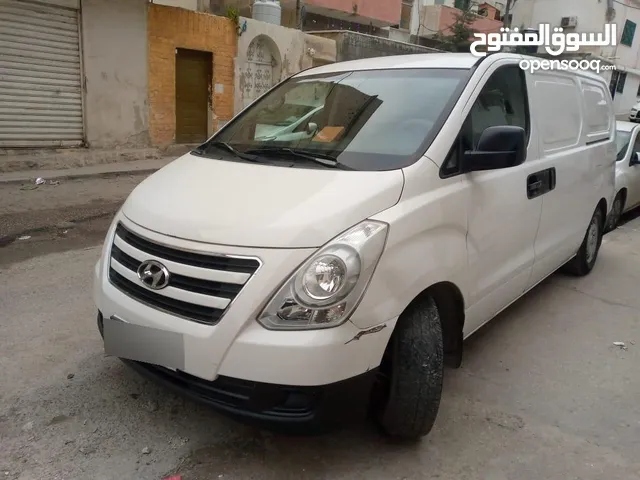 Used Hyundai H 100 in Amman