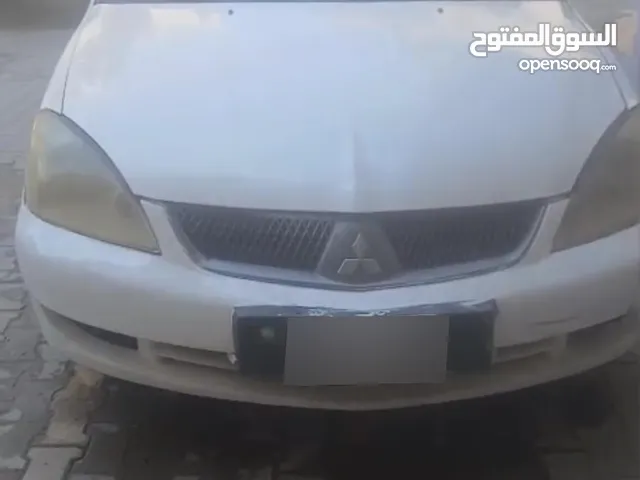 سيارة للبيع متسوبيشي قير مكينه حاله ممتازه