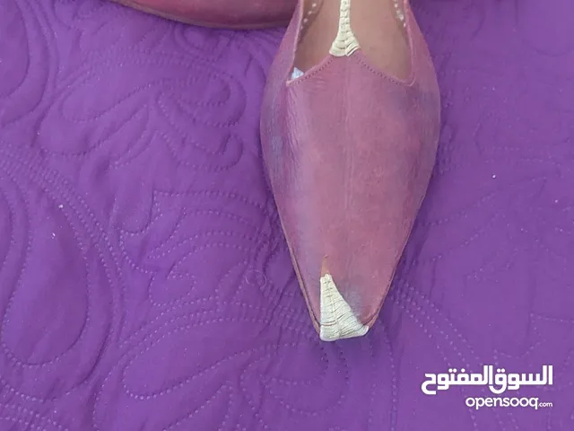 حذاء علي بابا الأثري