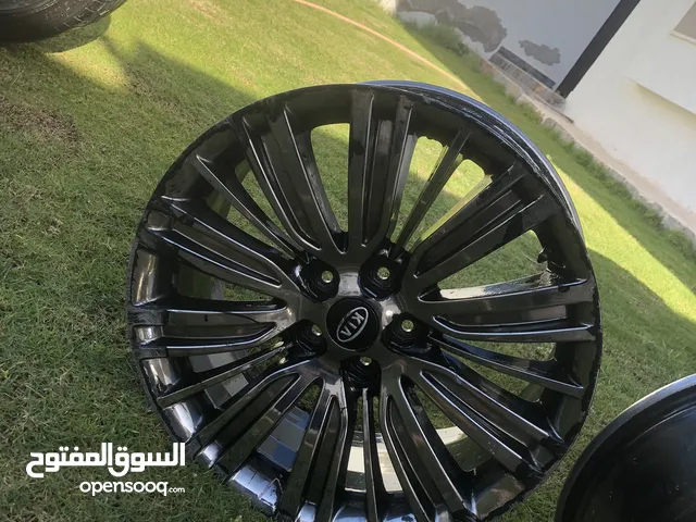 Other 19 Wheel Cover in Tripoli