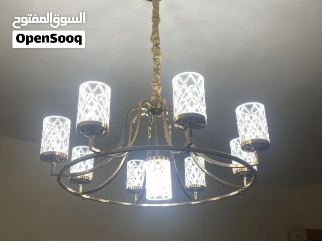 ثرية مستعملة شبة جديدة