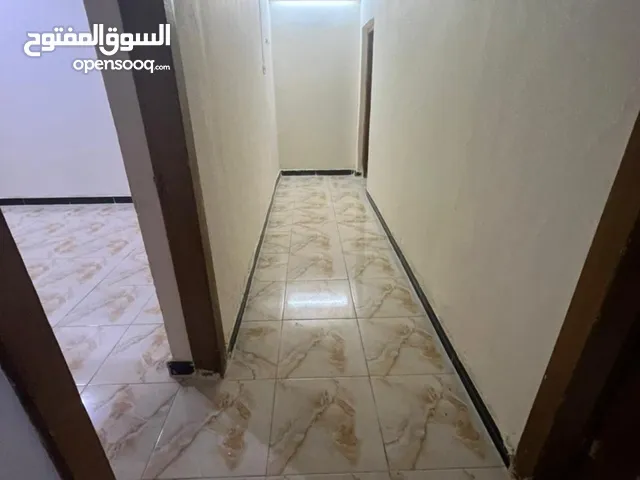شقه للايجار في الجنينه معزوله بناء حديث