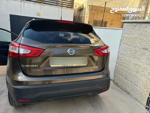 سيارة يد اولى بحالة ممتازة
