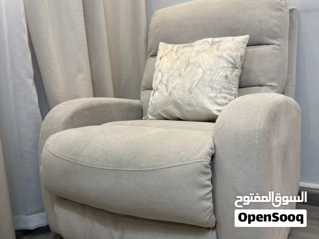 للبيع طقم ريكلاينر بحالة جيدة
