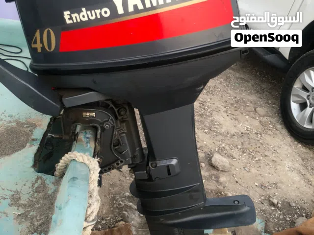 قارب 18 مع مكينه 40 ياماها مع ملكيه