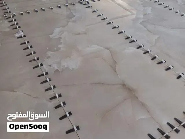 تكسير وتركيب جميع انواع السيراميك والبورسلان والرخام وحمامات السباحة وحمامات السباحة والكاشى