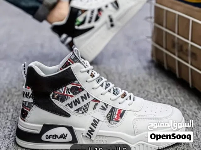 بوت رياضة شكل حديث وجديد ومرتب