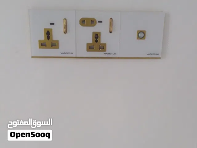 فني كهرباء مباني