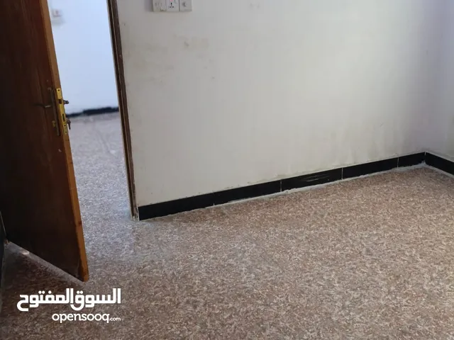 شقة معزولة للأيجار في الخضراء