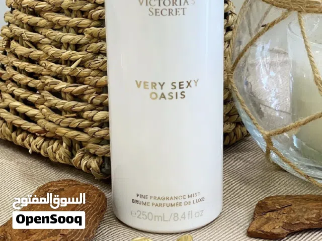 بدي سبلاش فكتوريا سيكريت اوسيس – Victoria's Secret Oasis – استنشقي عبير الواحة الاستوائية