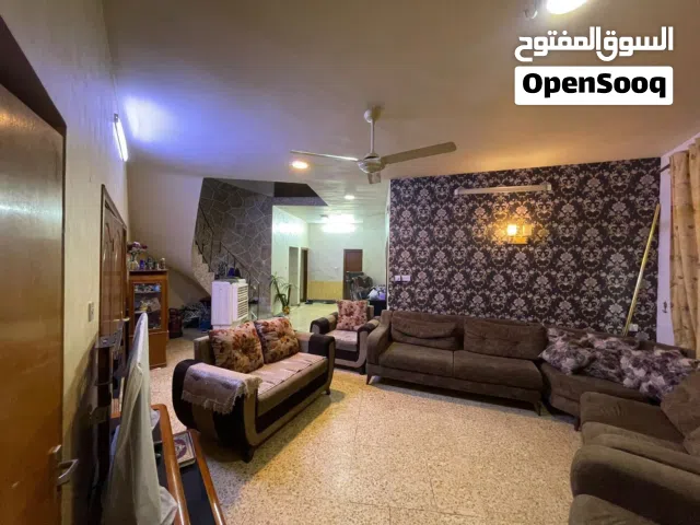300 m2 More than 6 bedrooms Townhouse for Sale in Baghdad Mahdia