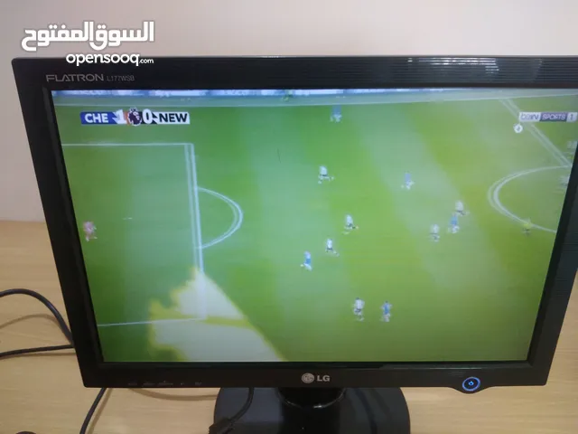 شاشة lg تقريبا 19inchبحالة جيدا جدا مع وصلة vgaاصلية مع تحويلة hd. Vga مع سماعات مكتبية