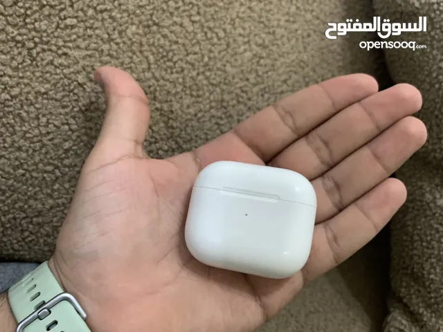 سماعة ابل اصلية airpods 3 نظيفة جداً