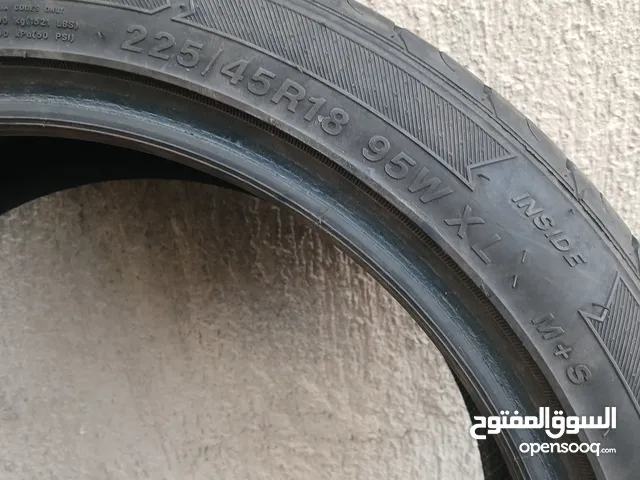 تاير للبيع بحاله ممتازه