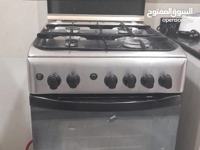 gas stove with 4 burners