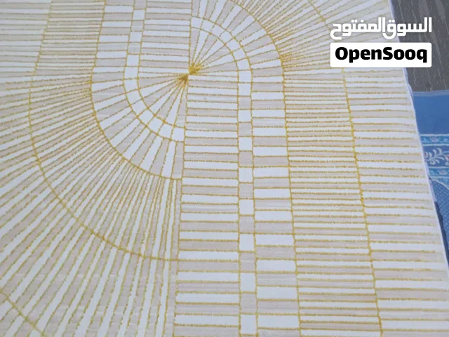 سجادة 150cm x220cm وكراسي حديقة وطاولة ودراجة للبنات