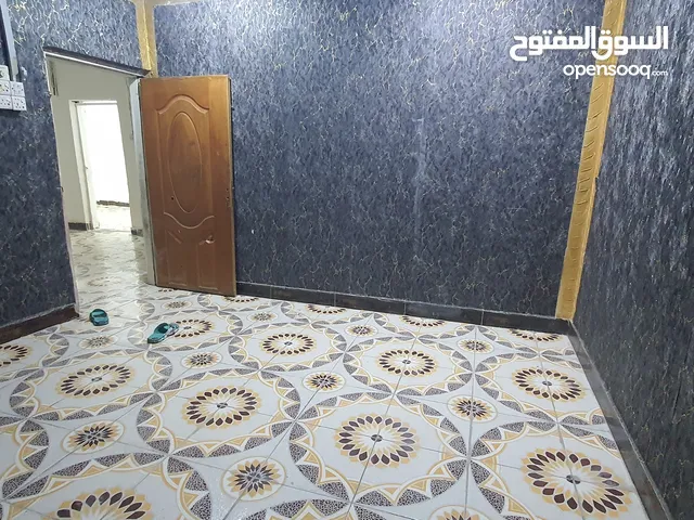 125 m2 2 Bedrooms Townhouse for Rent in Basra Kut Al Hijaj