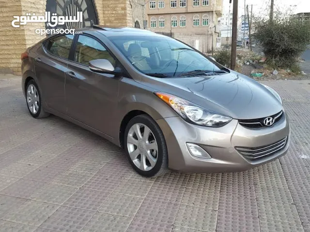Used Hyundai Elantra in Sana'a
