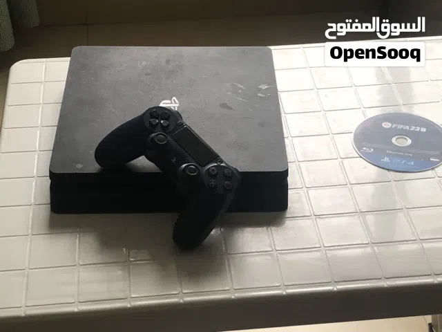 للبيع جهازين ps4 بحالة ممتازة مع كامل ملحقاتها و زايدا اكسسوارات -عرض خاص الاثنين شامل التوصيل ب149