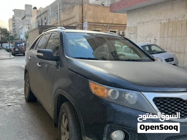 2013 كيا سورينتو Standard