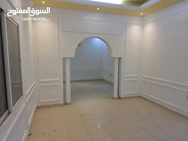 300m2 4 Bedrooms Villa for Rent in Muscat Al Khoud