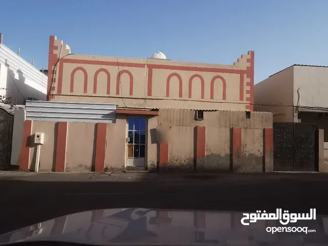 155 m2 4 Bedrooms Townhouse for Sale in Central Governorate Isa Town