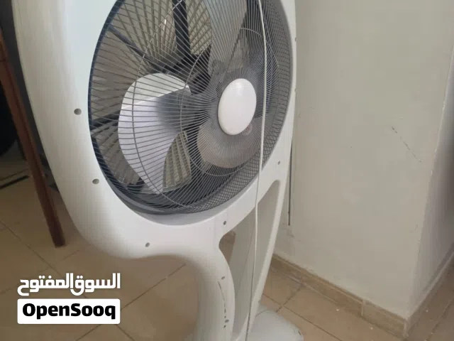 مروحة مع ريموت كنترول وساعة حائط للبيع