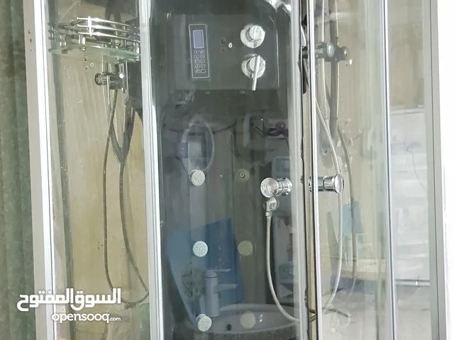 حمام كابينه جاكوزي مع ساونا نظيف وبسعرمناسب للبيع
